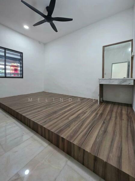 Taman Johor Jaya untuk Untuk Dijual - RM 588,000, Feb 2026 - Bedroom - PropertyGuru.com.my