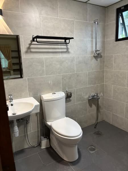 Condominium for Sale at Sri Kenny - Yap Kok Hwa - Bathroom - PropertyGuru.com.my