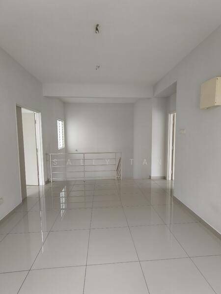 Bandar Baru Kangkar Pulai, Johor untuk Untuk Dijual - RM 1,100,000, Feb 2026 - Living room  - PropertyGuru.com.my