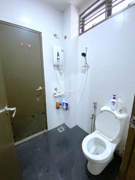 Taman Pelangi Indah untuk Untuk Dijual - RM 798,000, Feb 2026 - Bathroom - PropertyGuru.com.my