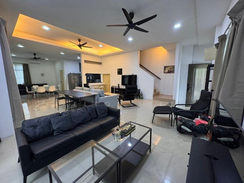 Semi-Detached House for Sale in Sri Petaling (Kuala Lumpur) - Kelton Seet - Living Room - PropertyGuru.com.my