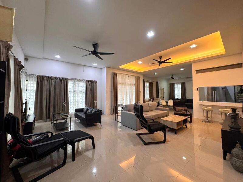 Semi-Detached House for Sale in Sri Petaling (Kuala Lumpur) - Kelton Seet - Living Room - PropertyGuru.com.my