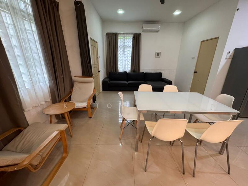 Semi-Detached House for Sale in Sri Petaling (Kuala Lumpur) - Kelton Seet - Living Room - PropertyGuru.com.my