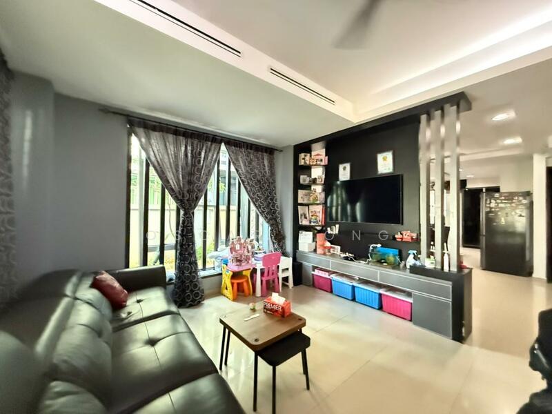 Semi-Detached House for Sale in Sungai Buloh (Selangor) - Oscar Pong - Living Room - PropertyGuru.com.my
