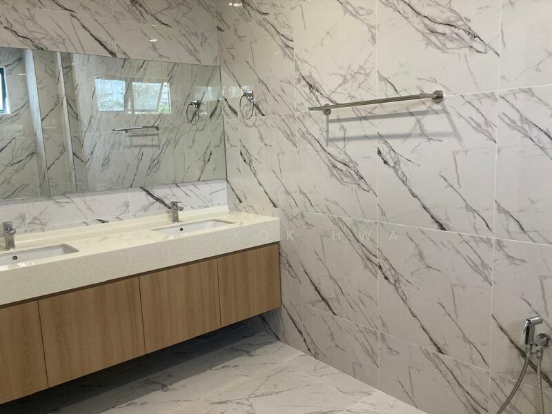 Condominium for Sale at Sri Kenny - Yap Kok Hwa - Bathroom - PropertyGuru.com.my