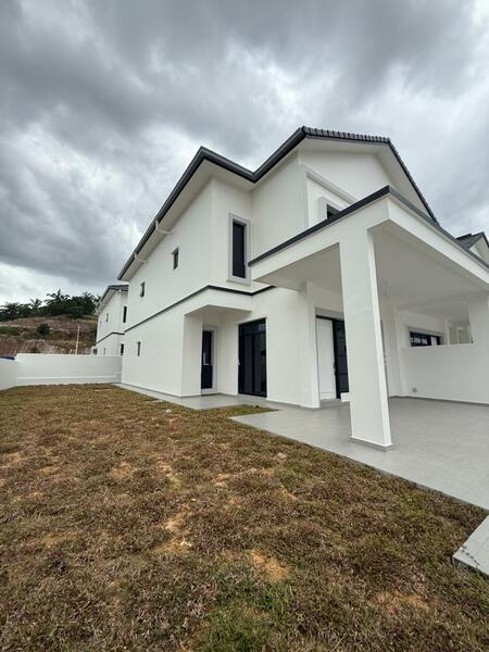 Cluster House for Sale in Iskandar Puteri (Nusajaya) (Johor) - Stella Chye - Exterior - PropertyGuru.com.my