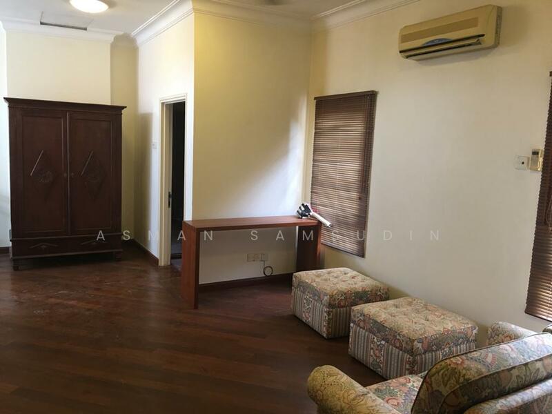 Double Storey Bidai Bungalow For Rental in Bukit Jelutong Shah Alam untuk Untuk Disewa - RM 6,000 /bulan, Feb 2026 - Living Room - PropertyGuru.com.my