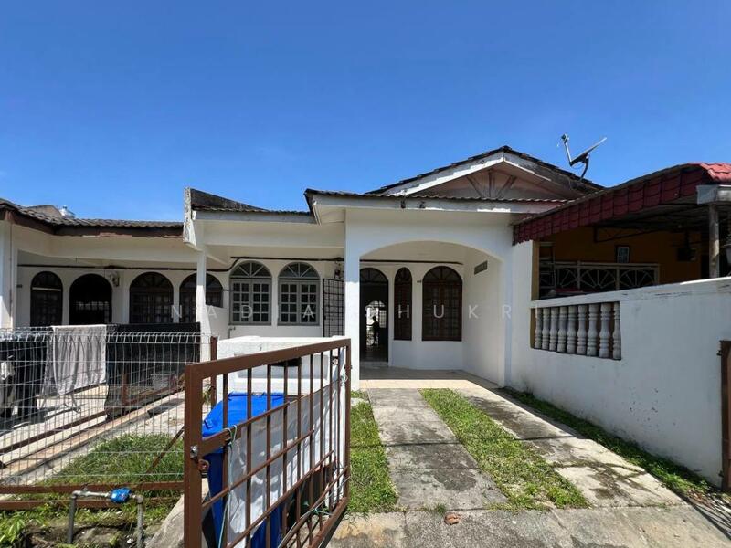 1-storey Terraced House for Sale in Taman Alam Megah (Shah Alam) - Nadia Shukri - Exterior - PropertyGuru.com.my