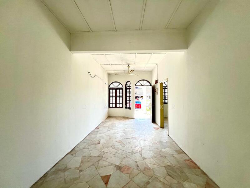 1-storey Terraced House for Sale in Taman Alam Megah (Shah Alam) - Nadia Shukri - Interior - PropertyGuru.com.my
