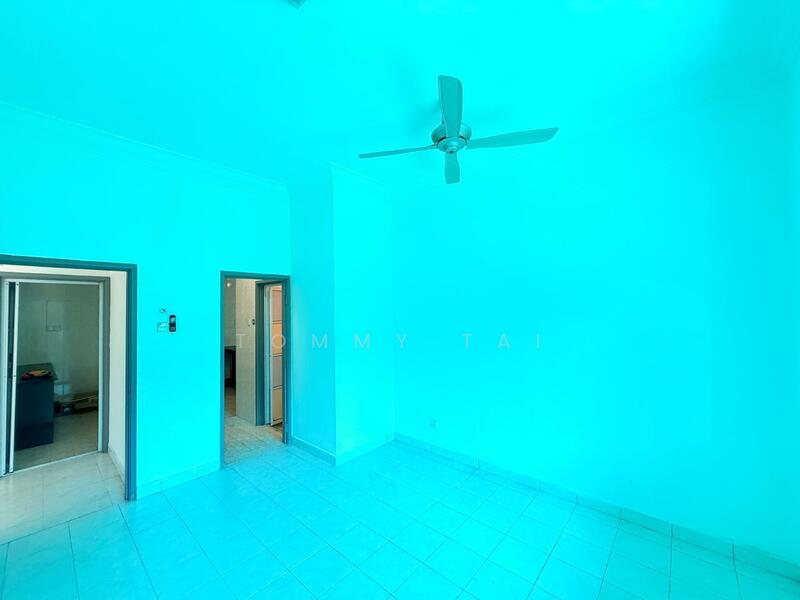 Semi-Detached House for Sale in Taman Pelangi Indah (Ulu Tiram) - Tommy Tai - Interior - PropertyGuru.com.my