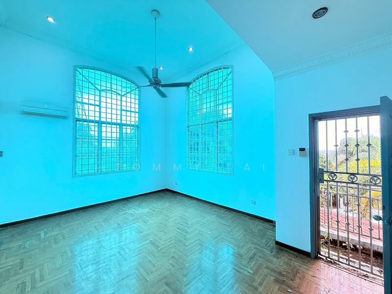 Semi-Detached House for Sale in Taman Pelangi Indah (Ulu Tiram) - Tommy Tai - Interior - PropertyGuru.com.my
