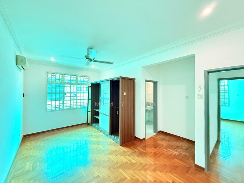 Semi-Detached House for Sale in Taman Pelangi Indah (Ulu Tiram) - Tommy Tai - Interior - PropertyGuru.com.my