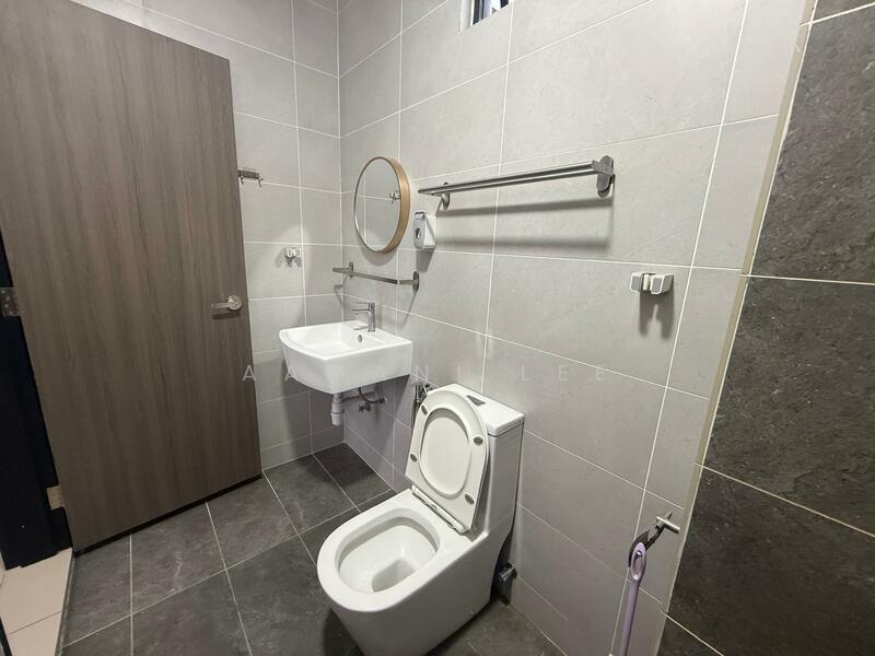Service Residence for Rent at Twin Tower Residence - Aamani Lee - Bathroom - PropertyGuru.com.my