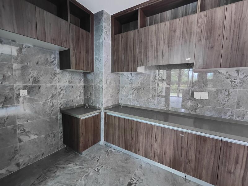 Cluster House for Sale in Iskandar Puteri (Nusajaya) (Johor) - Pansy Teo - Kitchen - PropertyGuru.com.my