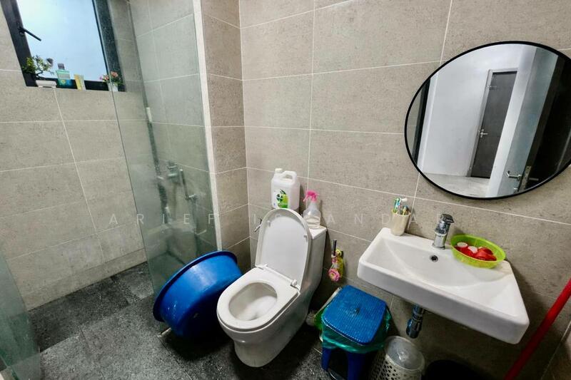 Condominium for Sale at The Valley Residences @ SkySierra - Arief Iskandar - Bathroom - PropertyGuru.com.my