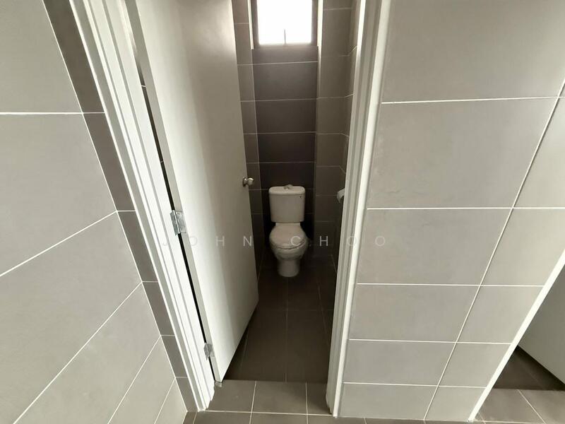 Terrace Factory for Sale in Kulai (Johor) - John Choo - Bathroom - PropertyGuru.com.my