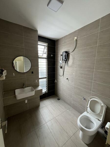 Terraced House for Rent in Dengkil (Selangor) - KY Ang - Bathroom - PropertyGuru.com.my
