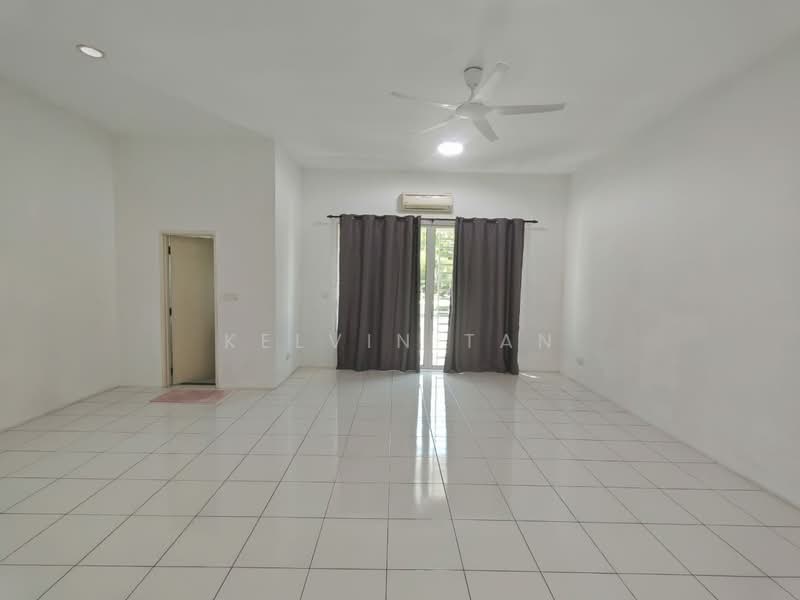 Rumah Teres untuk Disewa di Kampung Perlis (Bayan Lepas) - Kelvin Tan - Living Room - PropertyGuru.com.my