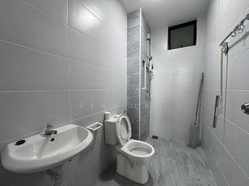 Condominium for Rent at KSL Residence 2 @ Kangkar Tebrau - Sean Lau - Bathroom - PropertyGuru.com.my