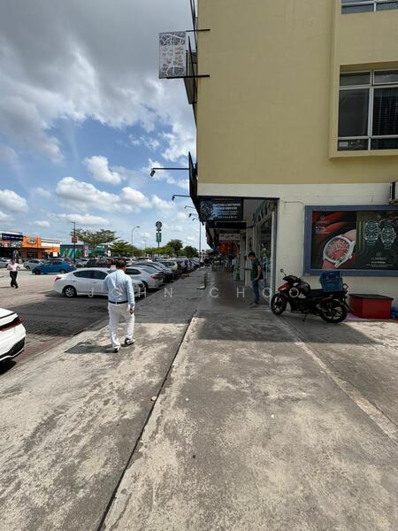 Retail Space for Sale in Taman Daya (Johor Bahru) - John Choo - Exterior - PropertyGuru.com.my