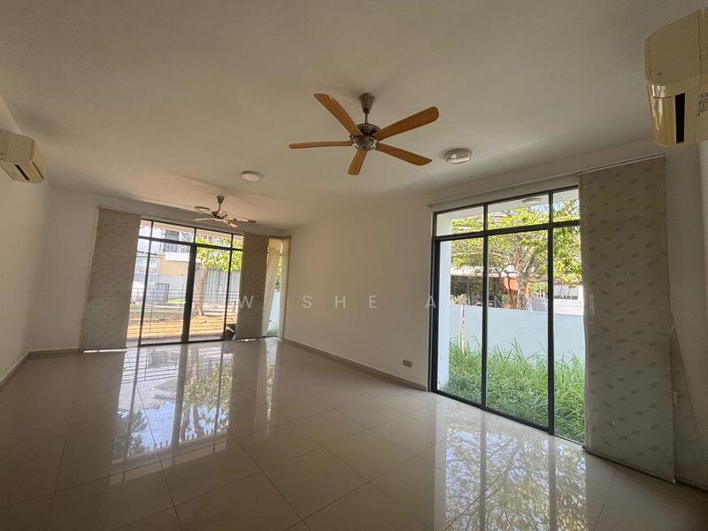 SummerGlades @ Cyberjaya untuk Untuk Disewa - RM 3,800 /bulan, Feb 2026 - Living Room - PropertyGuru.com.my