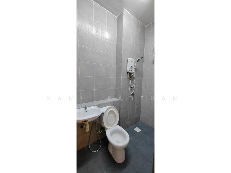 Apartment for Rent at Idaman Abadi - Kamil Radzuan - Bathroom - PropertyGuru.com.my