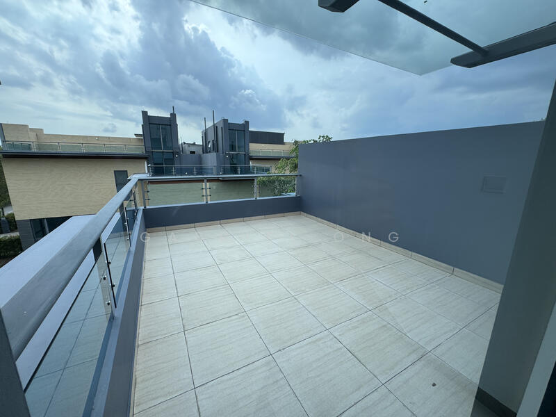 Cluster House for Sale in Forest City (Gelang Patah) - Gabriel Ong - Balcony - PropertyGuru.com.my