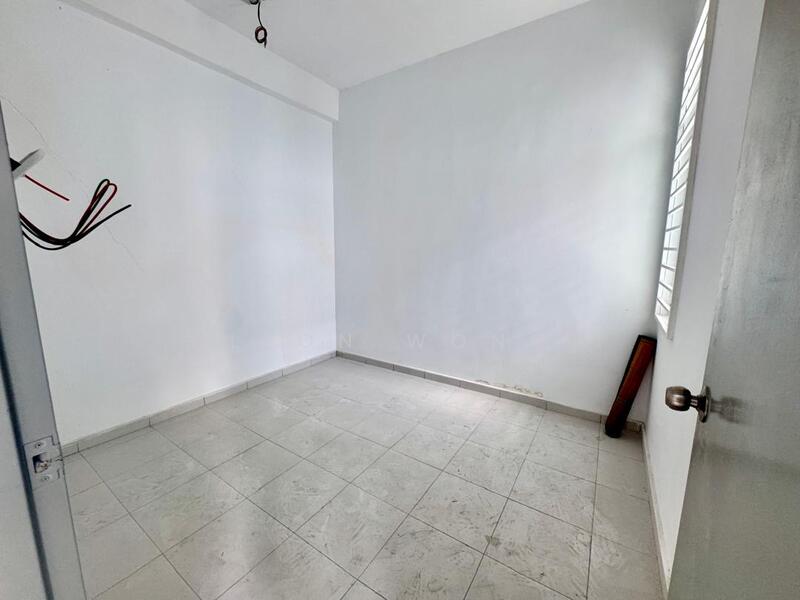 Terraced House for Sale in Taman Kundang Jaya (Rawang) - LEON WONG - Interior - PropertyGuru.com.my