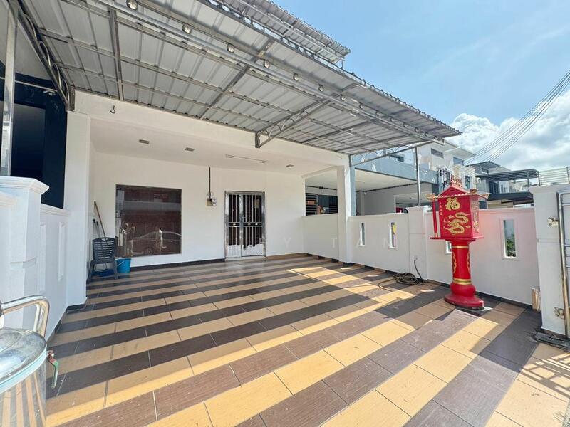 2-storey Terraced House for Sale in Bukit Indah (Iskandar Puteri (Nusajaya)) - Lesley Tan - Exterior - PropertyGuru.com.my