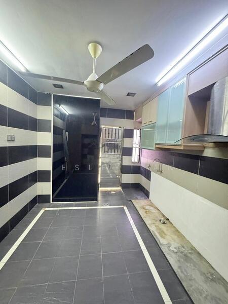 2-storey Terraced House for Sale in Bukit Indah (Iskandar Puteri (Nusajaya)) - Lesley Tan - Kitchen - PropertyGuru.com.my