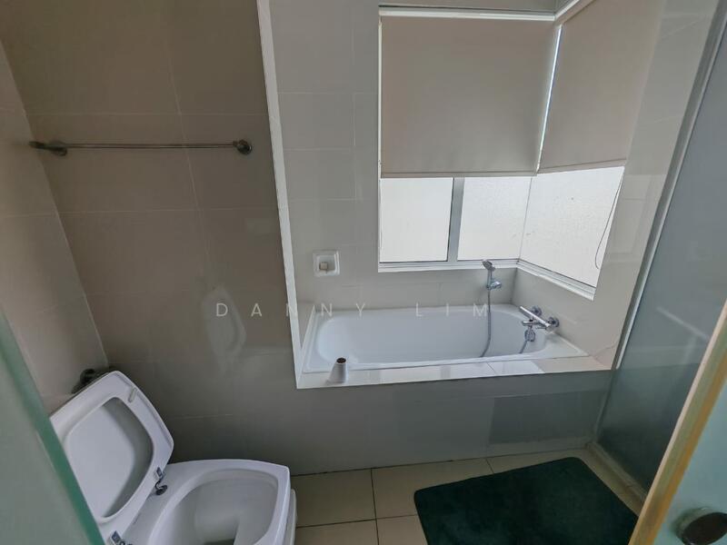 Oasis Ara Damansara untuk Untuk Disewa - RM 2,500 /bulan, Feb 2026 - Bathroom - PropertyGuru.com.my