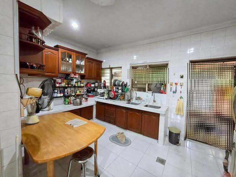 Bungalow House untuk Dijual di Kepong (Kuala Lumpur) - Kiing TW - Kitchen - PropertyGuru.com.my