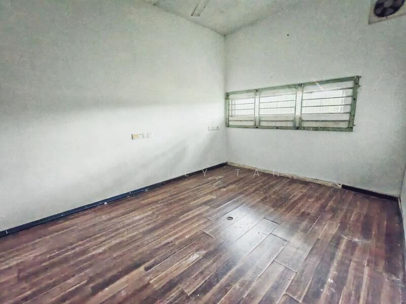 Commercial Bungalow for Rent in Perling (Johor) - Lesley Tan - Interior - PropertyGuru.com.my