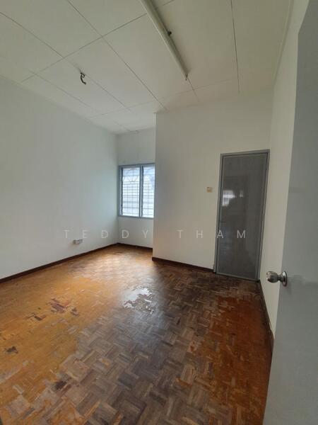 2-storey Terraced House for Sale in Taman Desa Tasek (Bandar Tasik Selatan) - Teddy Tham - Interior - PropertyGuru.com.my