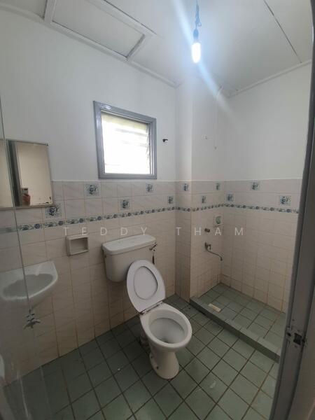 2-storey Terraced House for Sale in Taman Desa Tasek (Bandar Tasik Selatan) - Teddy Tham - Bathroom - PropertyGuru.com.my