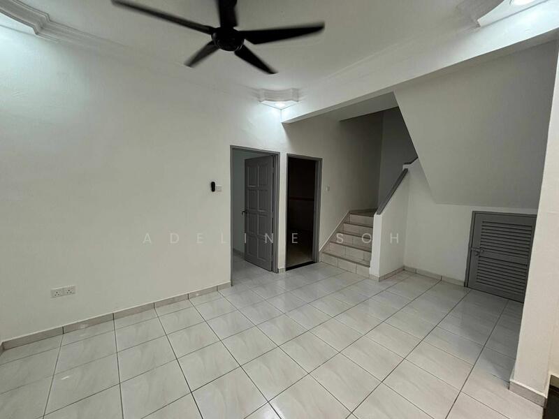 2-storey Terraced House for Sale in Taman Desa Cemerlang (Ulu Tiram) - Adeline Soh - Interior - PropertyGuru.com.my