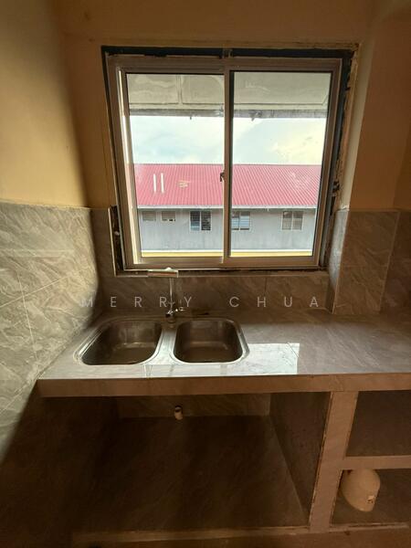Flat for Sale at Taman Plentong Utama - Merry Chua - Kitchen - PropertyGuru.com.my
