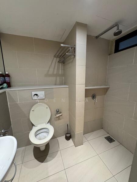 Tamarind Suites untuk Untuk Disewa - RM 1,700 /bulan, Feb 2026 - Bathroom - PropertyGuru.com.my