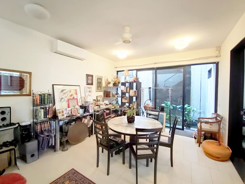 3-storey Terraced House for Sale in Taman Melawati (Ulu Kelang) - Nurulbahtiah Mahmud - Living Room - PropertyGuru.com.my
