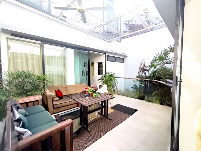 3-storey Terraced House for Sale in Taman Melawati (Ulu Kelang) - Nurulbahtiah Mahmud - Balcony - PropertyGuru.com.my