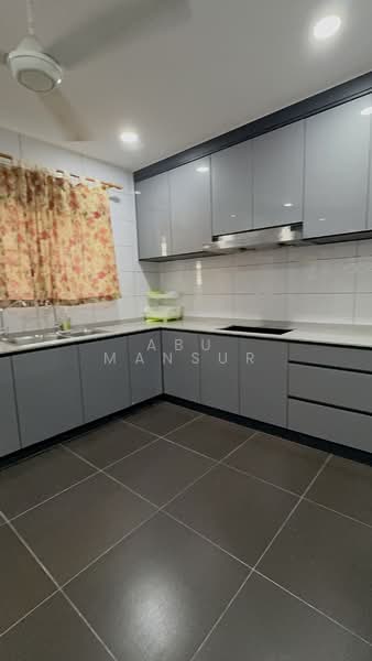 2-storey Terraced House for Sale in Taman Teluk Pulai (Klang) - Abu Mansur - Kitchen - PropertyGuru.com.my