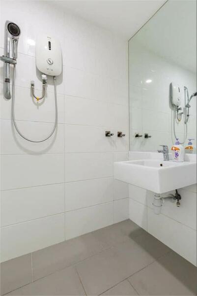 Sunrise Gurney untuk Untuk Dijual - RM 1,650,000, Mac 2026 - Bathroom - PropertyGuru.com.my