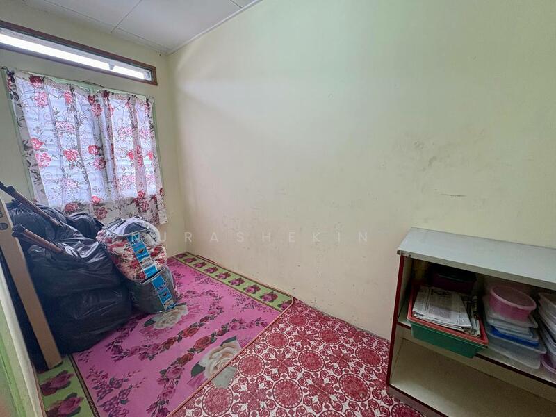 1-storey Terraced House for Sale in Bandar Tasik Kesuma (Beranang) - Nurashekin . - Interior - PropertyGuru.com.my