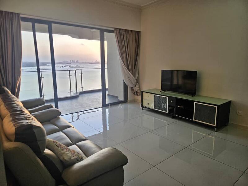 Condominium for Rent at Lovell @ Country Garden Danga Bay - Genia Tan - Living Room - PropertyGuru.com.my