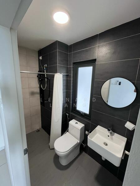 Service Residence for Sale at Horizon Suites - Leonard Liang - Bathroom - PropertyGuru.com.my