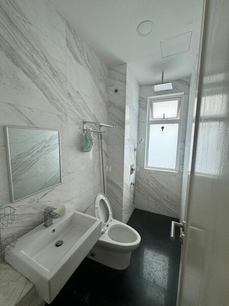 Service Residence for Sale at TriTower Residence @ Johor Bahru Sentral - Calvin Wong - Bathroom - PropertyGuru.com.my