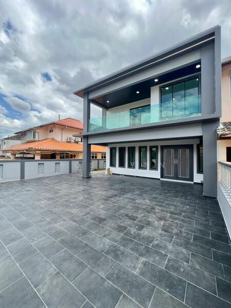 Semi-Detached House for Sale in Perling (Skudai) - Roselynn Chai - Exterior - PropertyGuru.com.my