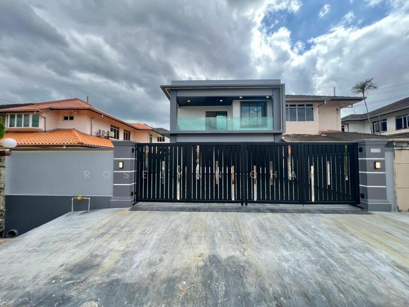Semi-Detached House for Sale in Perling (Skudai) - Roselynn Chai - Exterior - PropertyGuru.com.my