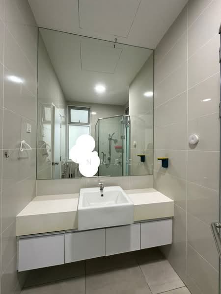 Ferringhi Residence untuk Untuk Disewa - RM 2,200 /bulan, Mac 2026 - Bathroom - PropertyGuru.com.my