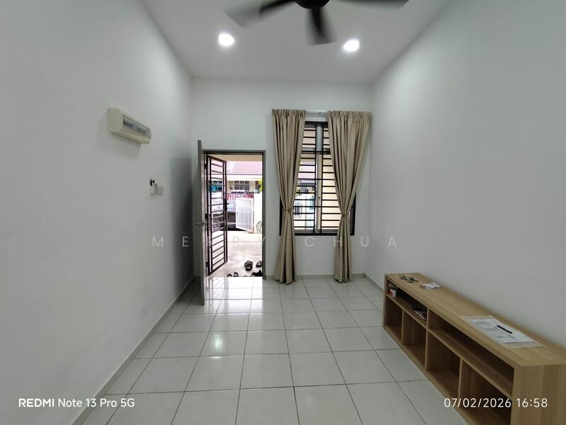 1-storey Terraced House for Rent in Pasir Gudang (Johor) - Merry Chua - Living Room - PropertyGuru.com.my